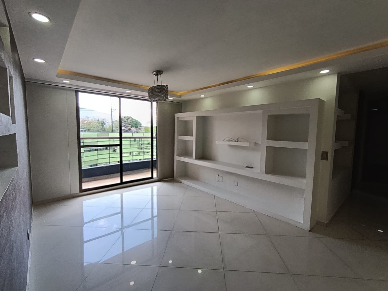 Apartamento en arriendo en Almería, La America, Medellín — foto 2 de 18