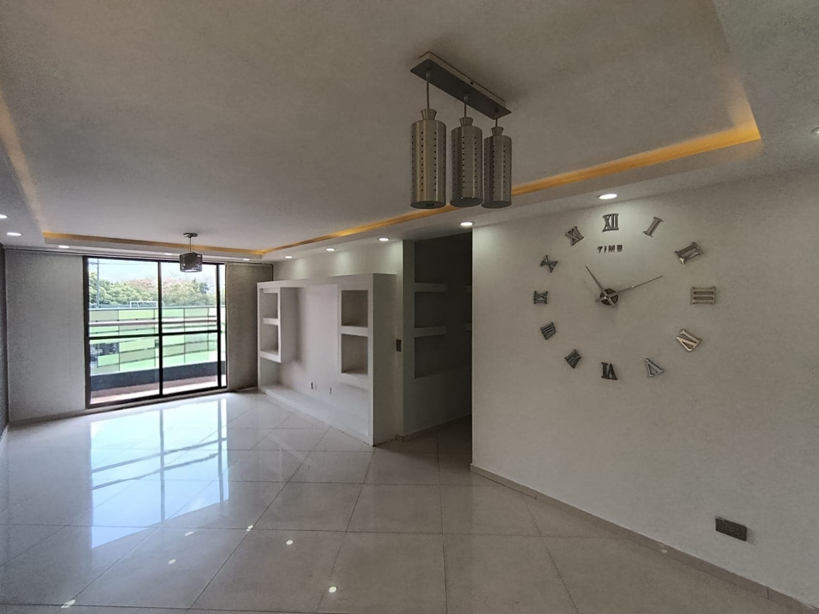 Apartamento en arriendo en Almería, La America, Medellín — foto 3 de 18