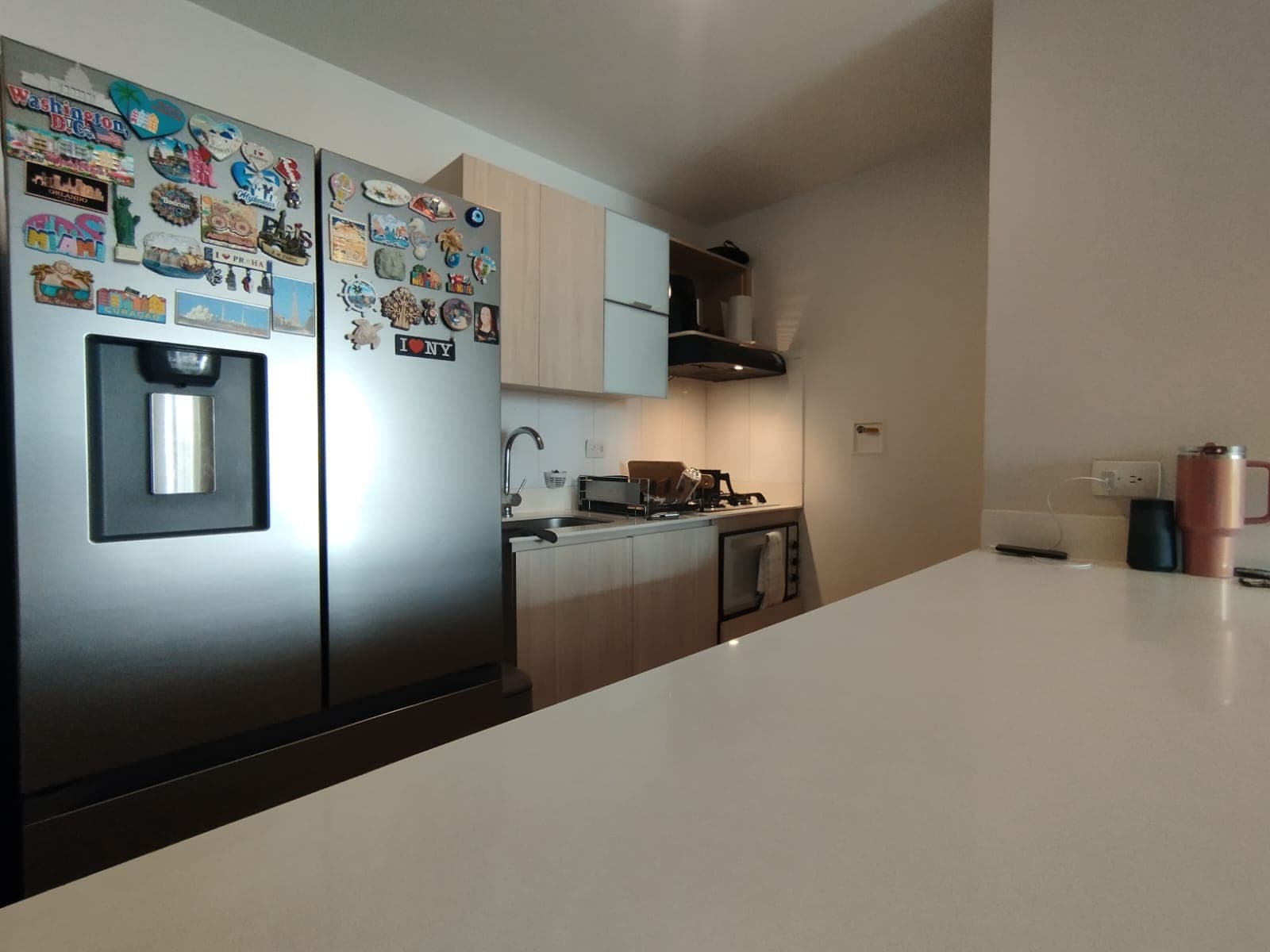 Apartaestudio en arriendo en La Visitacion Los Gonzalez, El Poblado, Medellín — foto 2 de 20