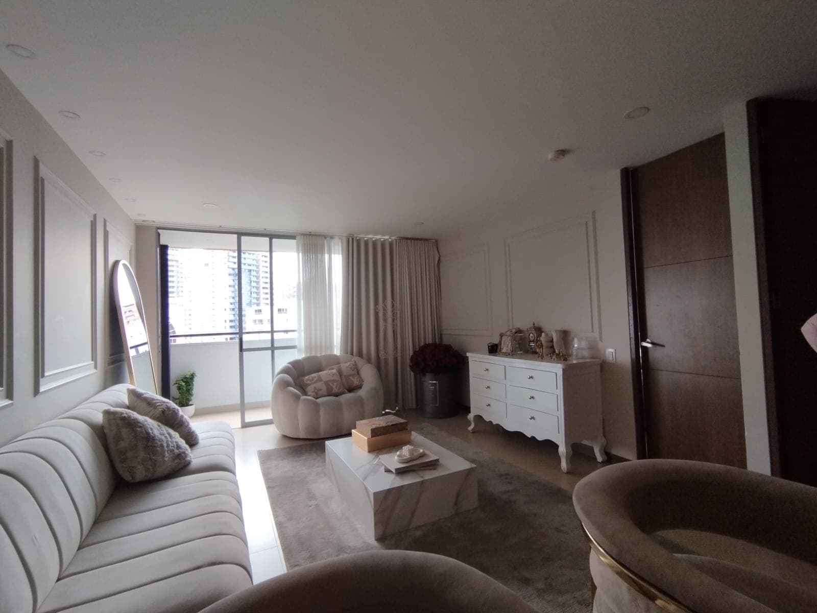 Apartaestudio en arriendo en La Visitacion Los Gonzalez, El Poblado, Medellín — foto 5 de 20