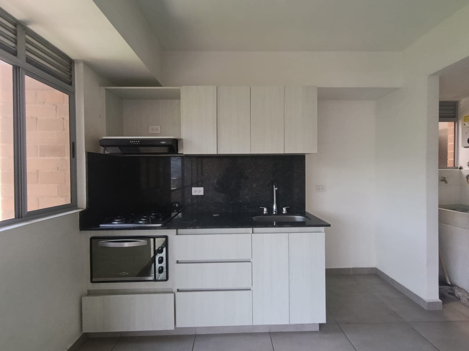Apartamento en arriendo en Aves María, Sabaneta — foto 4 de 17