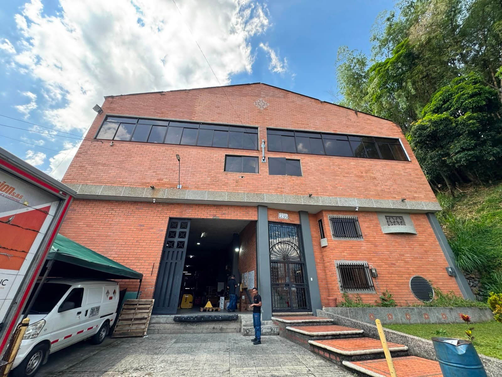 Bodega en arriendo en Restrepo Naranjo, Sabaneta — foto 1 de 20