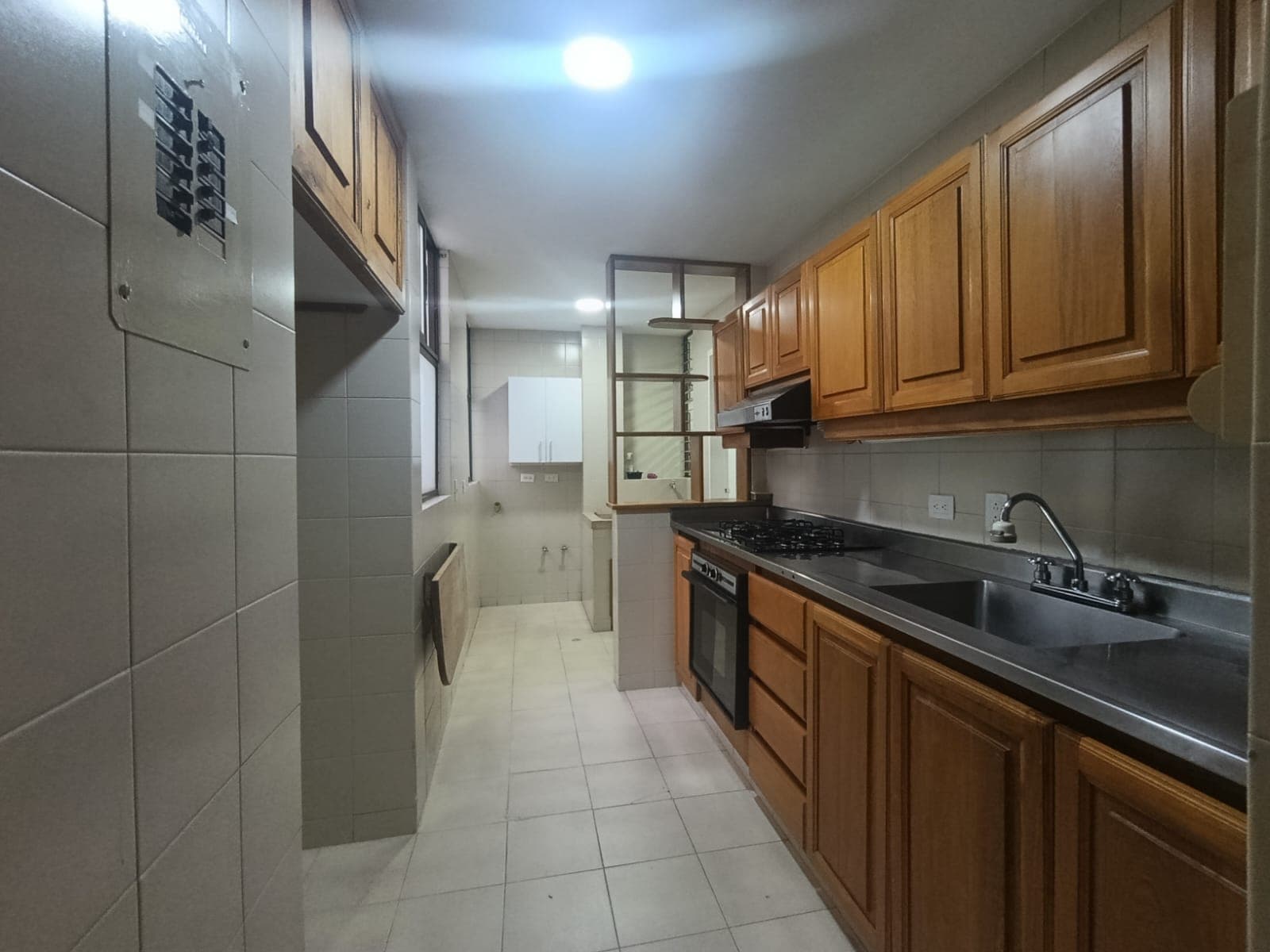 Apartamento en arriendo en Conquistadores, Laureles, Medellín — foto 4 de 18