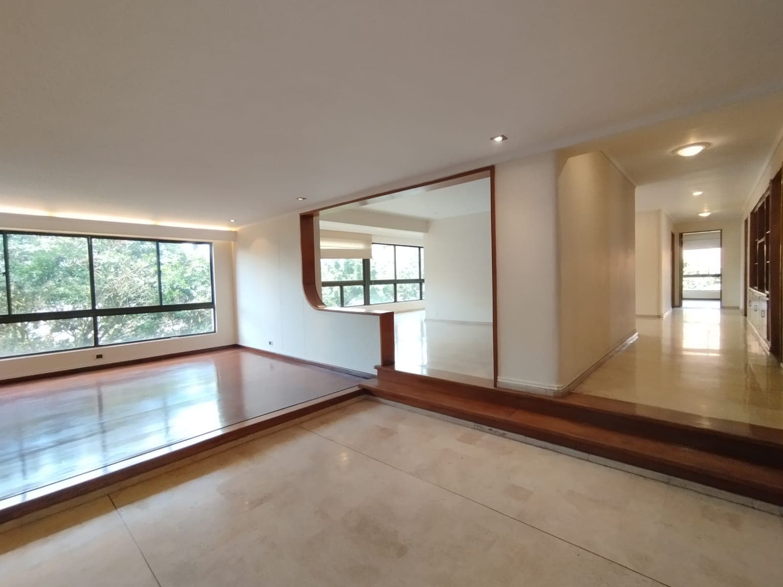 Apartamento en arriendo en El Campestre La Frontera, El Poblado, Medellín — foto 3 de 20