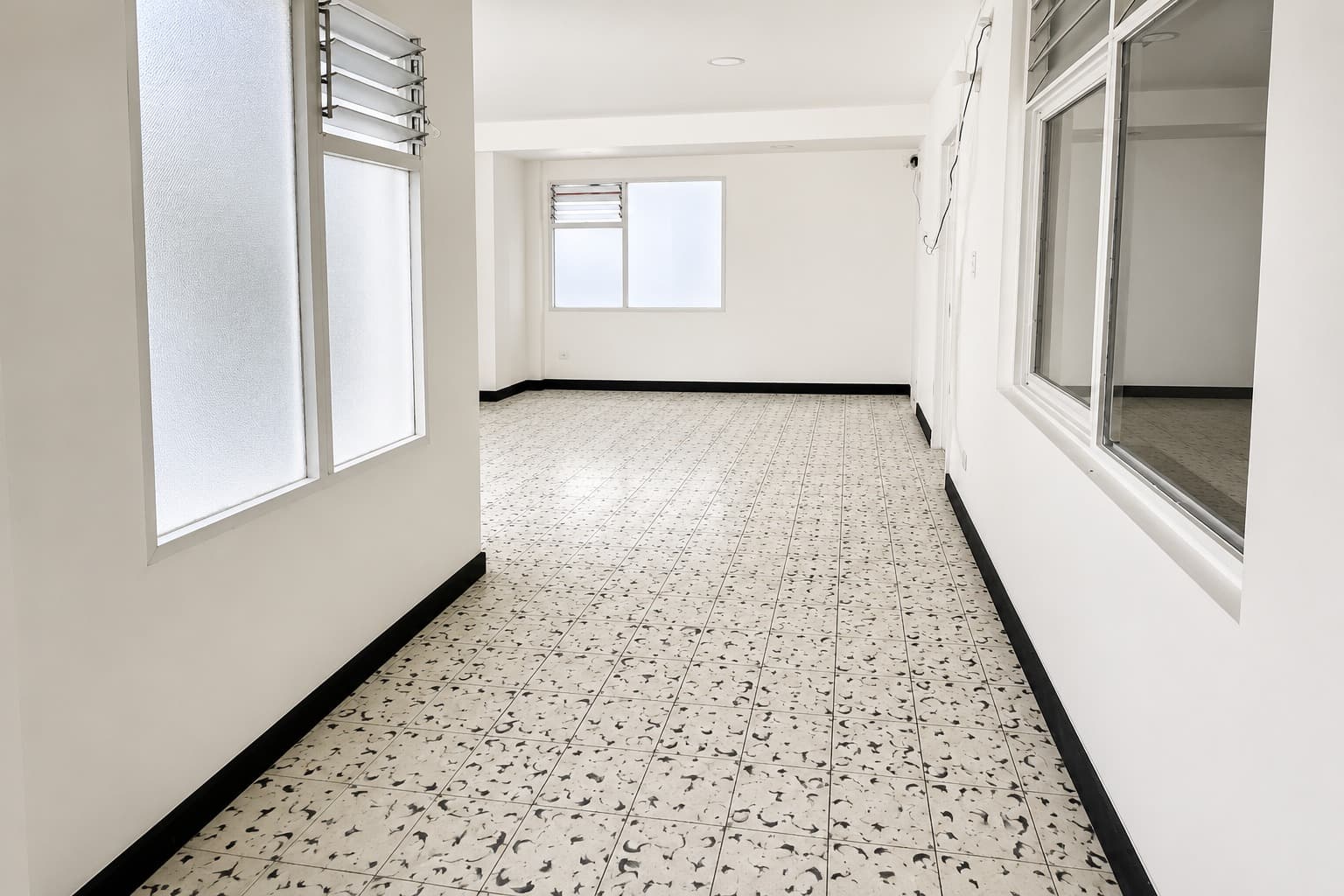 Casa Vivienda en arriendo en La Castellana, Laureles, Medellín — foto 2 de 8