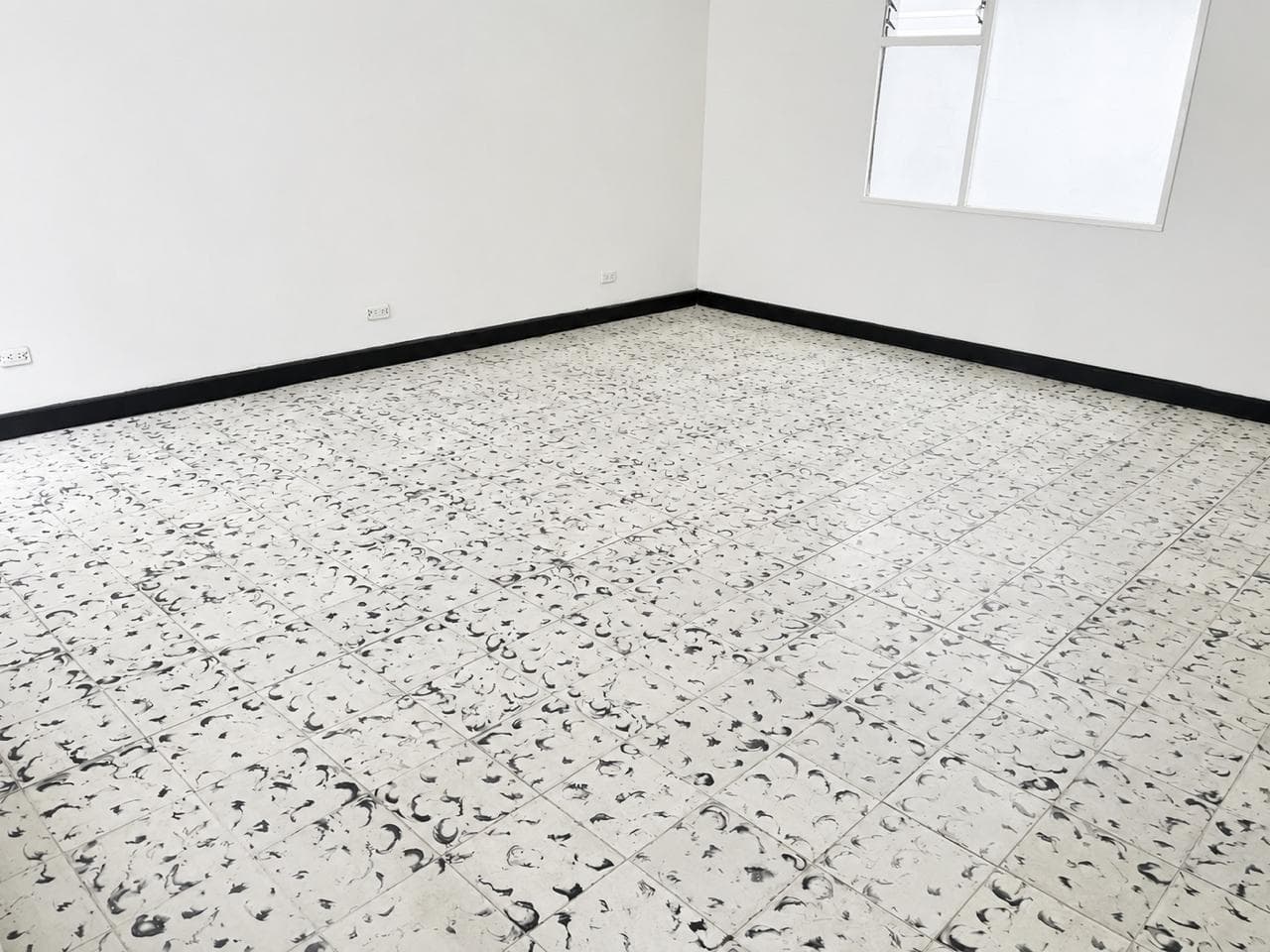 Casa Vivienda en arriendo en La Castellana, Laureles, Medellín — foto 3 de 8
