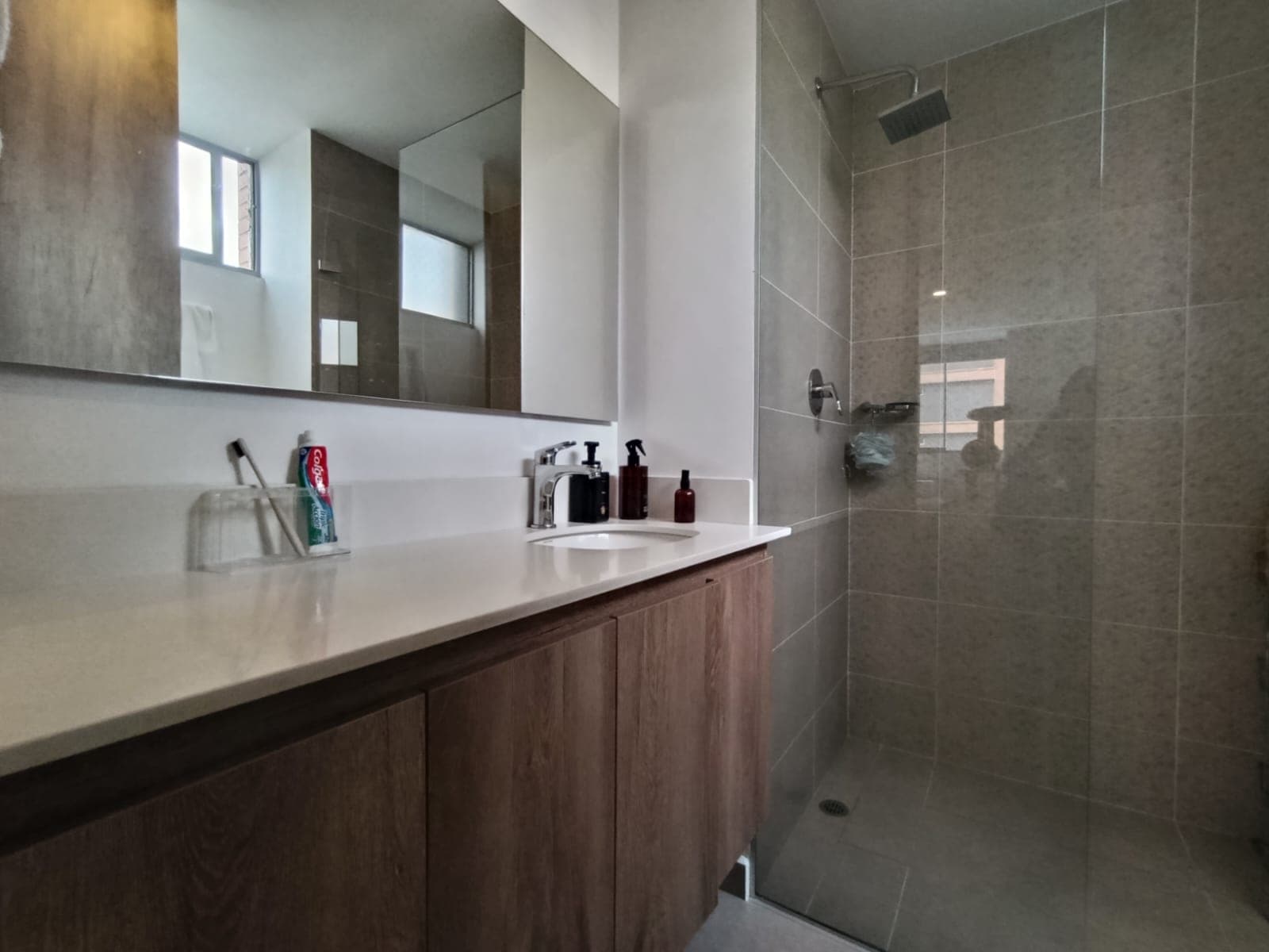Apartamento en arriendo en Ciudad Del Rio, El Poblado, Medellín — foto 2 de 18