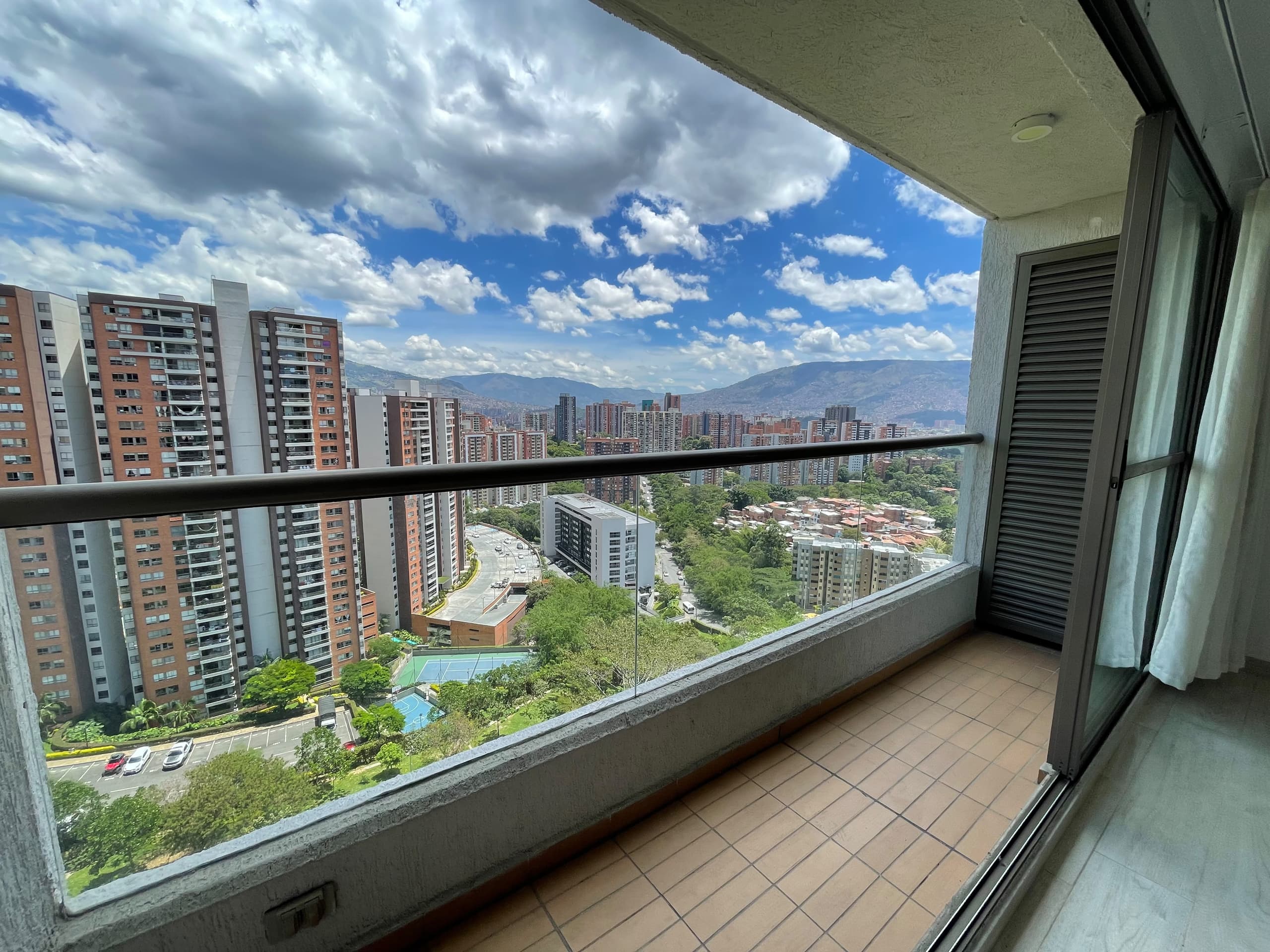 Apartamento en arriendo en La Loma de los Bernal, Belen, Medellín — foto 5 de 14