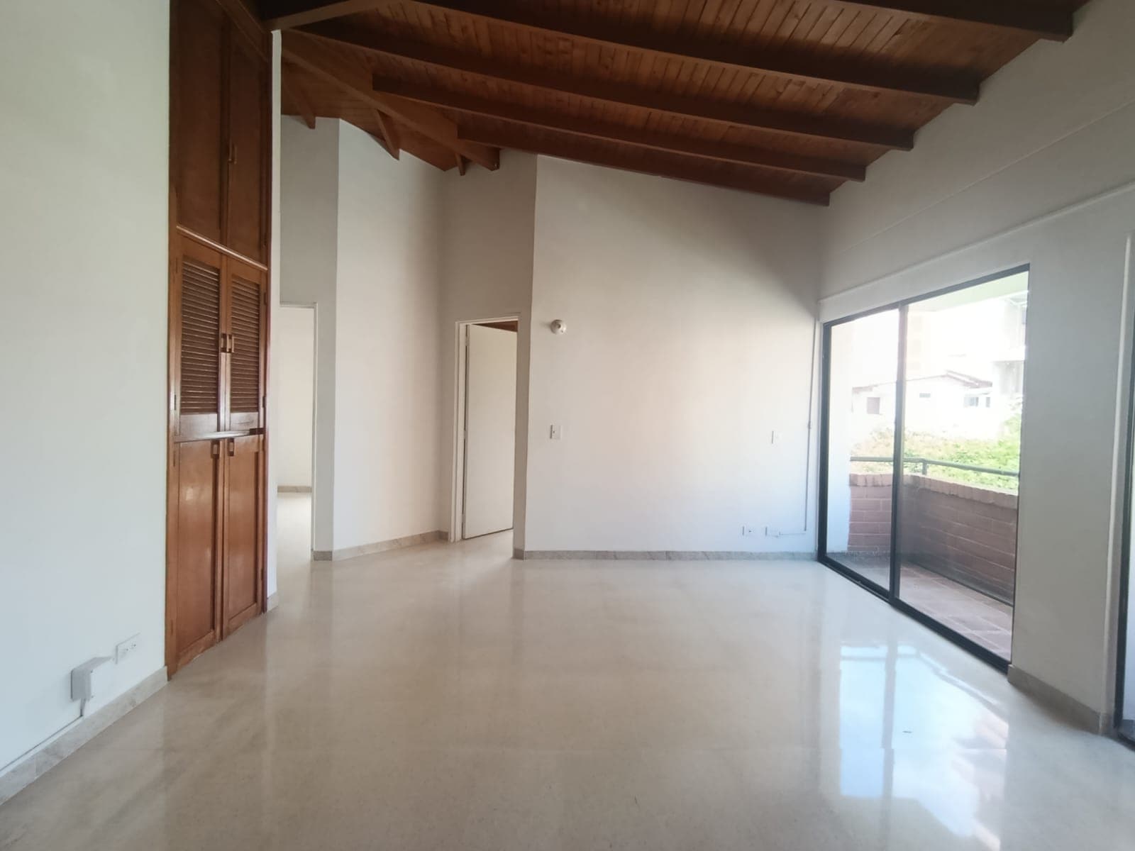 Apartamento en arriendo en Conquistadores, Laureles, Medellín — foto 2 de 18