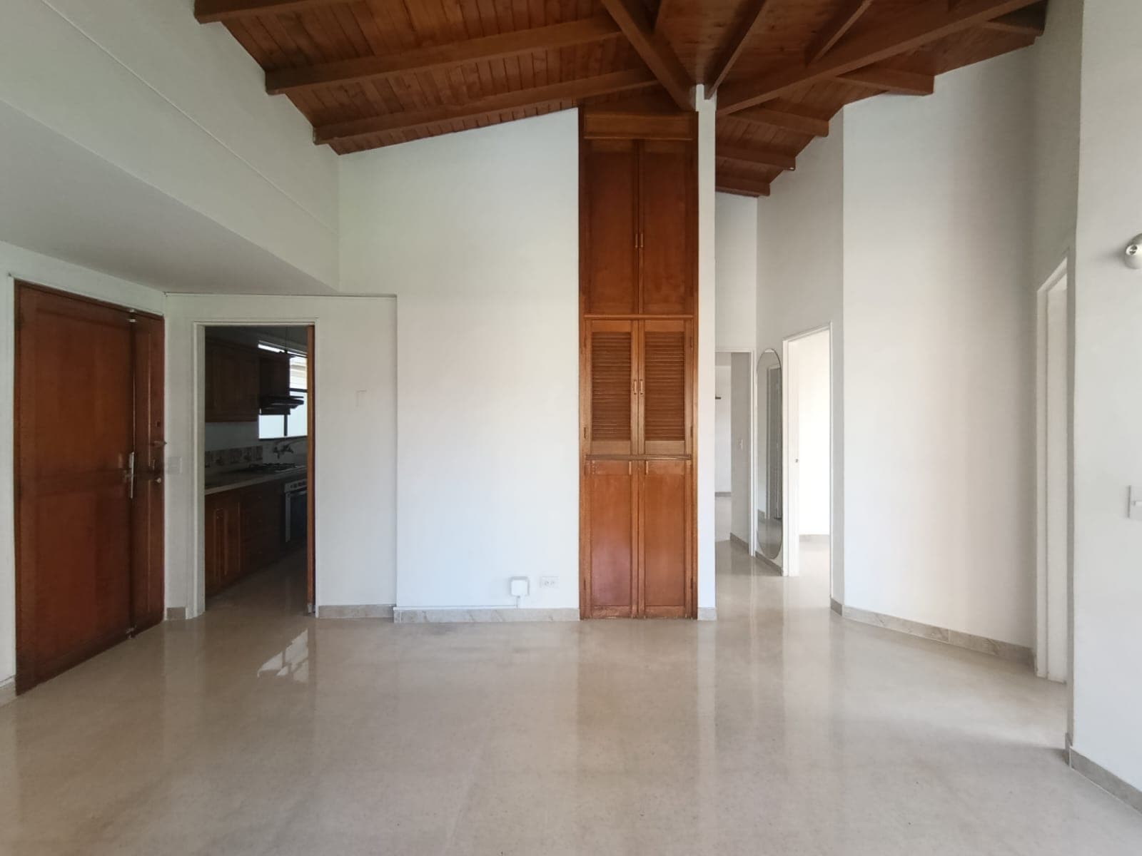 Apartamento en arriendo en Conquistadores, Laureles, Medellín — foto 4 de 18