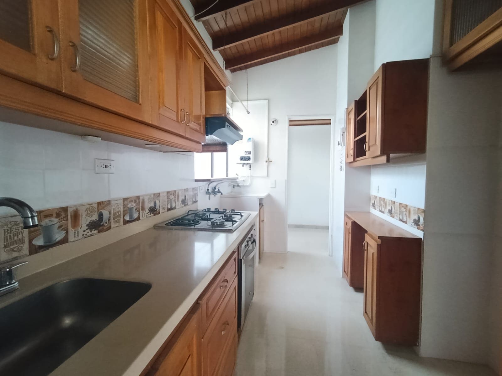 Apartamento en arriendo en Conquistadores, Laureles, Medellín — foto 5 de 18