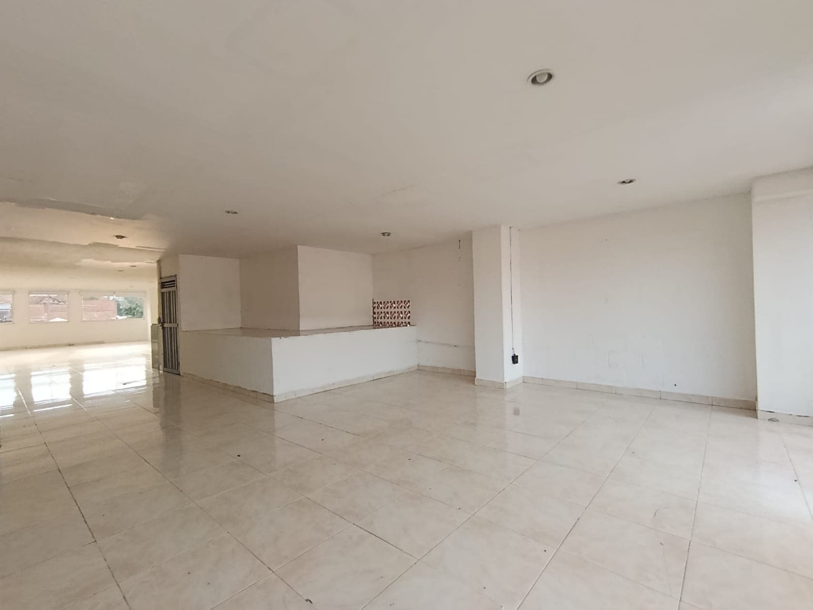 Bodega en arriendo en Santa Lucía, La America, Medellín — foto 4 de 16