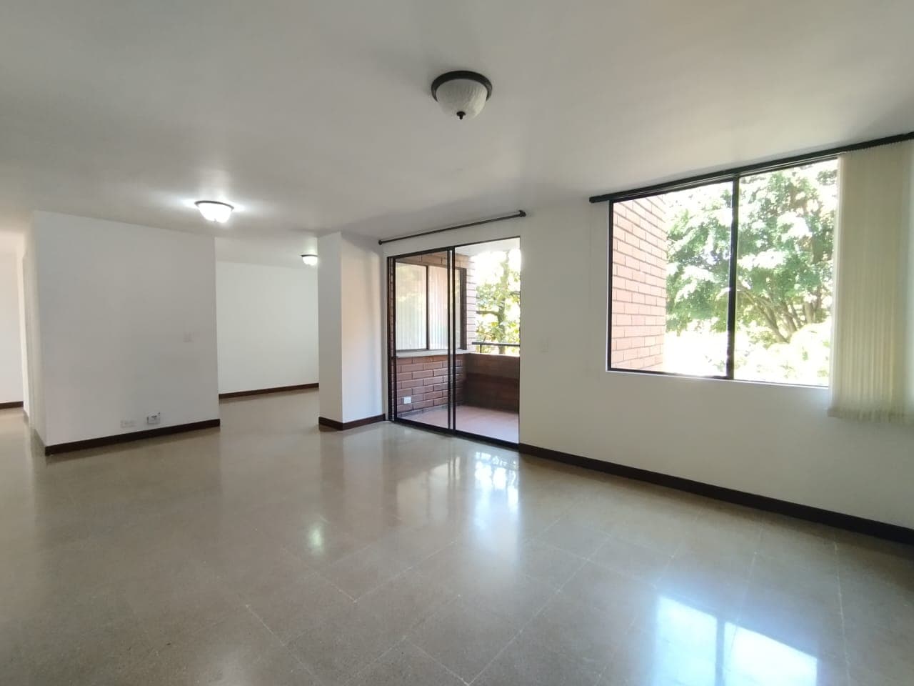Apartamento en arriendo en El Portal, Envigado — foto 1 de 20
