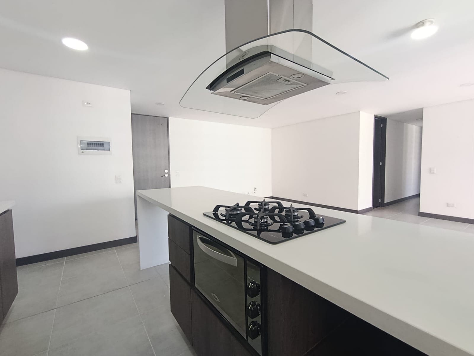 Apartamento en arriendo en Ciudad Del Rio, El Poblado, Medellín — foto 5 de 20