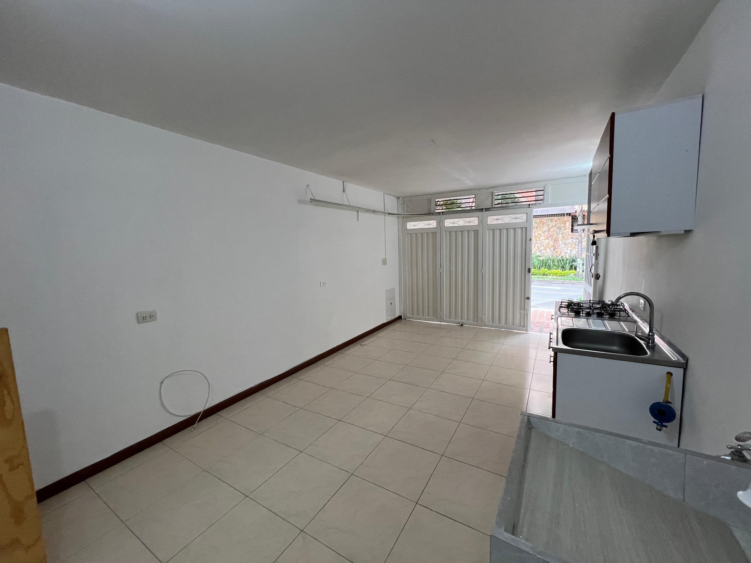 Oficina en arriendo en Conquistadores, Laureles, Medellín — foto 4 de 16