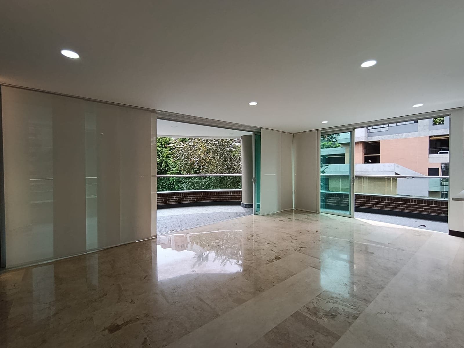 Apartamento en arriendo en Castropol, El Poblado, Medellín — foto 4 de 20