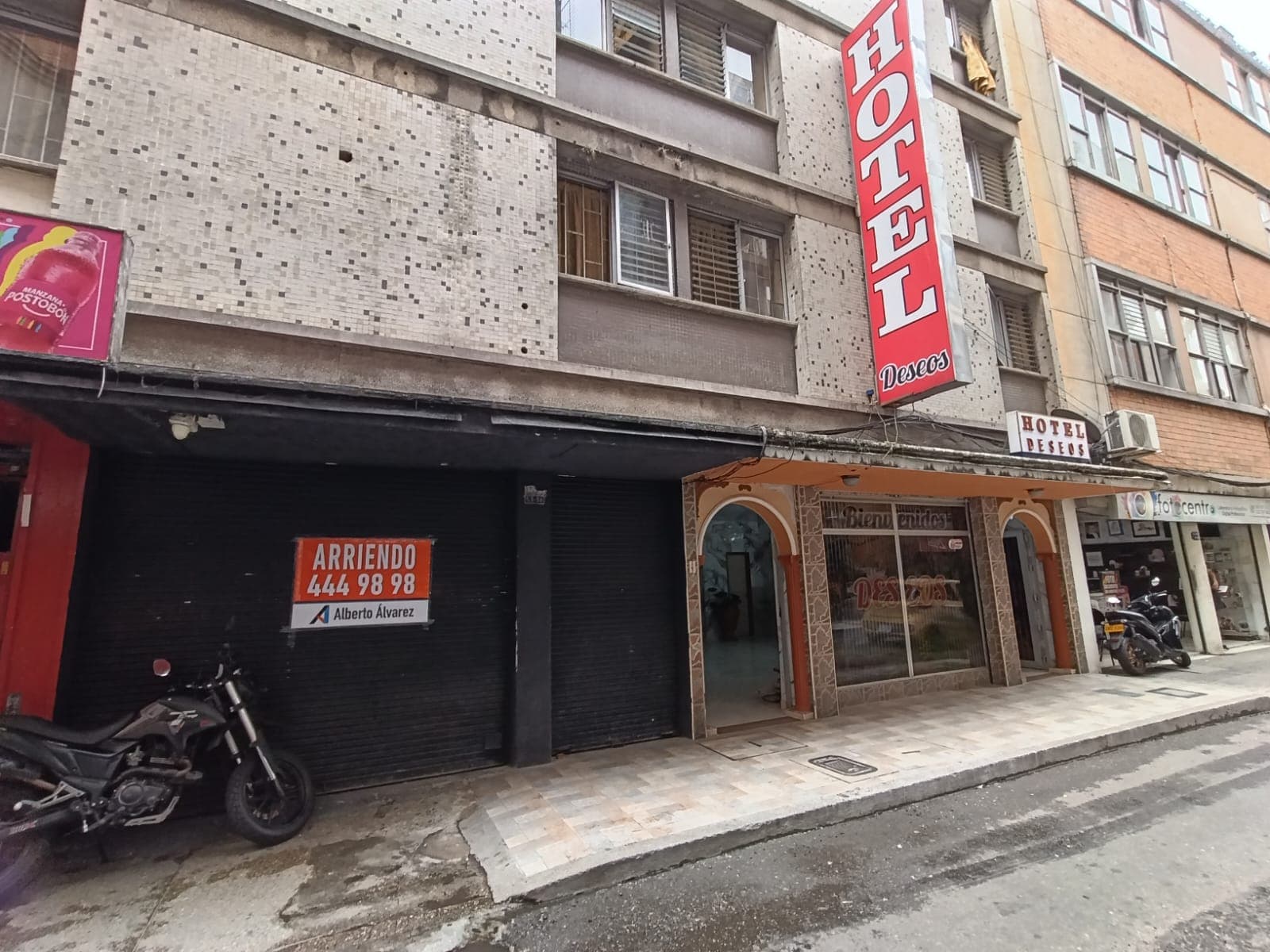 Local en arriendo en Centro, Medellín — foto 1 de 10