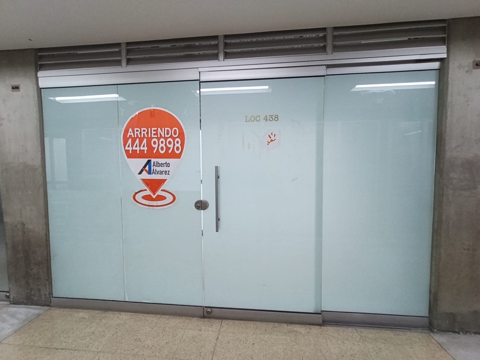 Local en arriendo en Centro, Medellín — foto 1 de 9