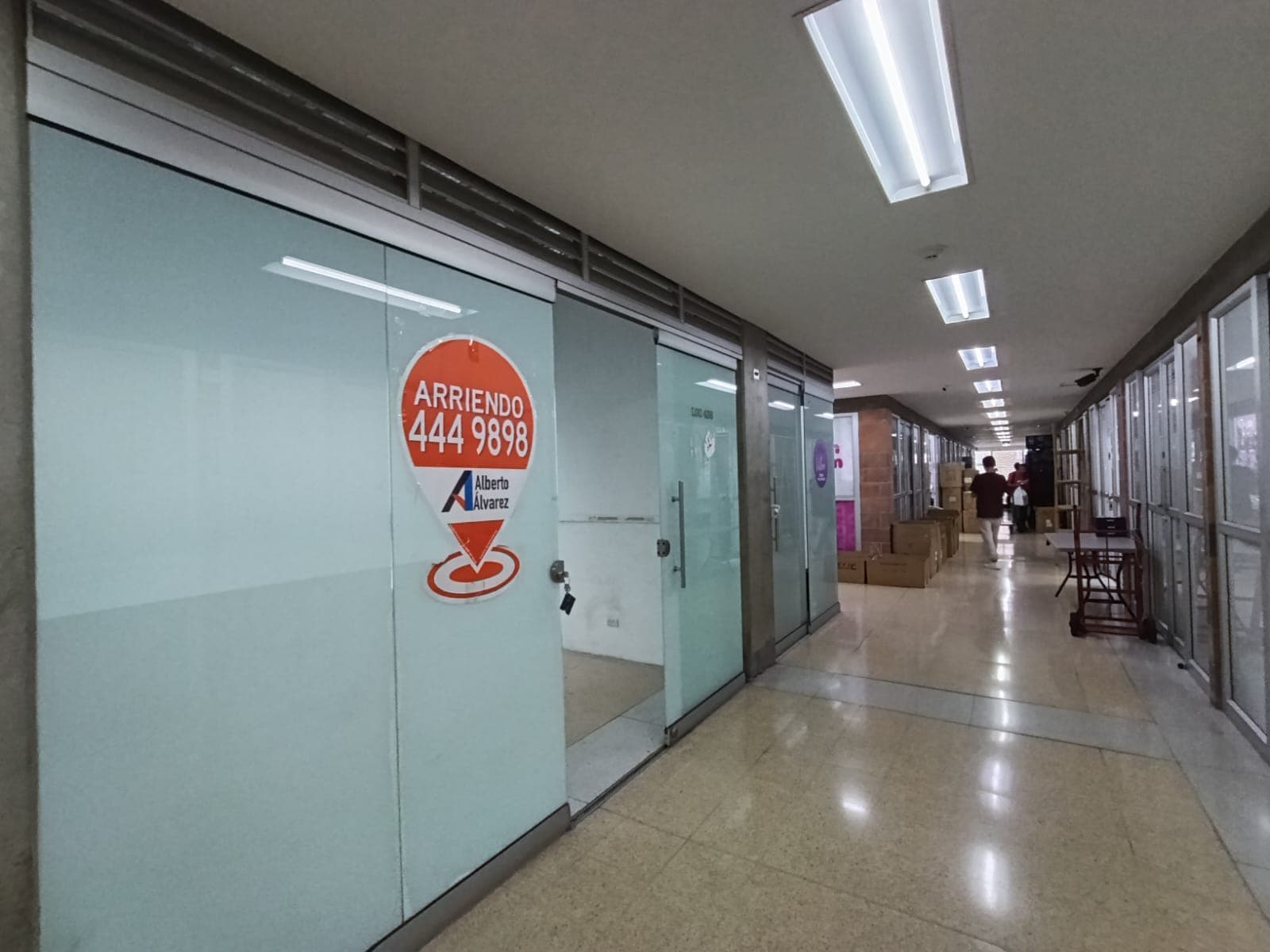 Local en arriendo en Centro, Medellín — foto 2 de 9
