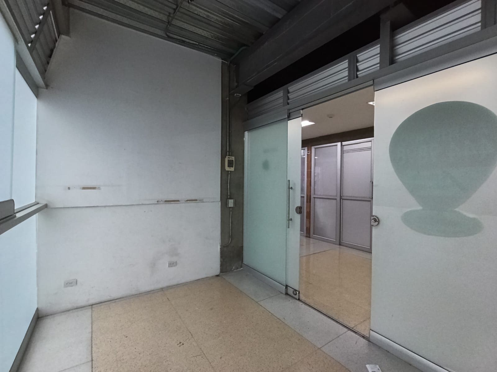 Local en arriendo en Centro, Medellín — foto 4 de 9