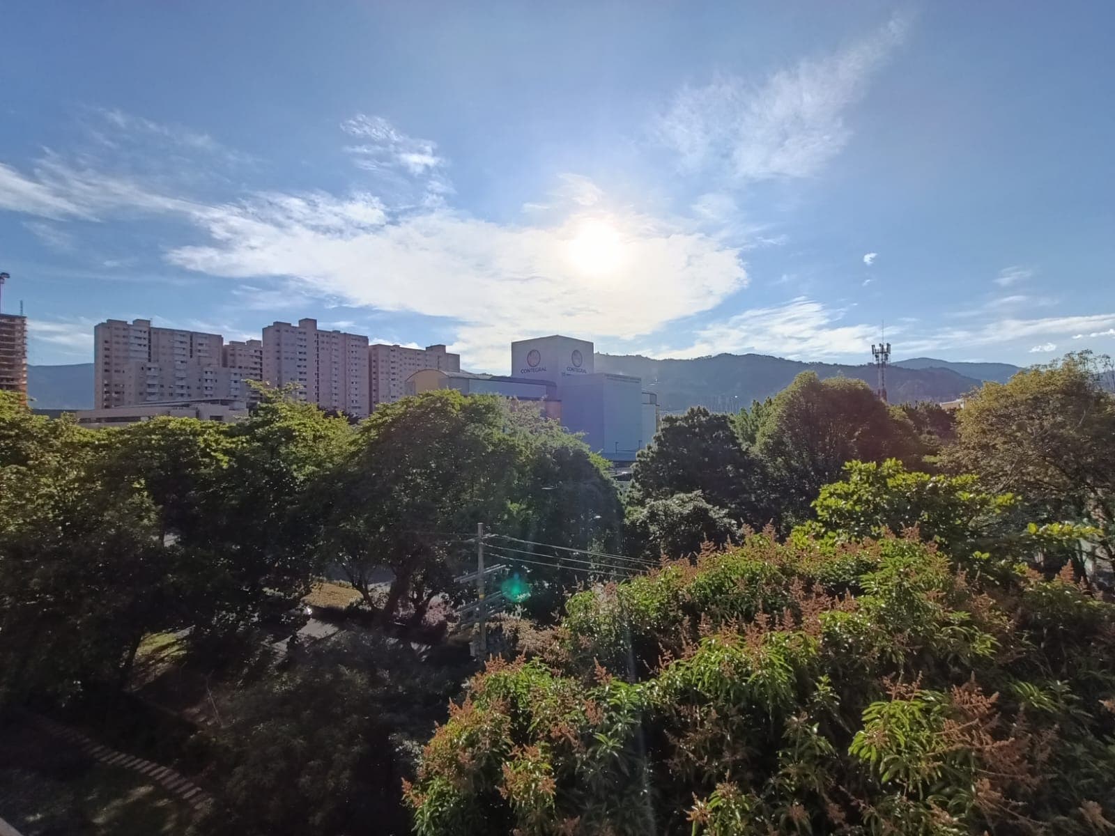 Apartamento en arriendo en Jardines, Envigado — foto 1 de 17