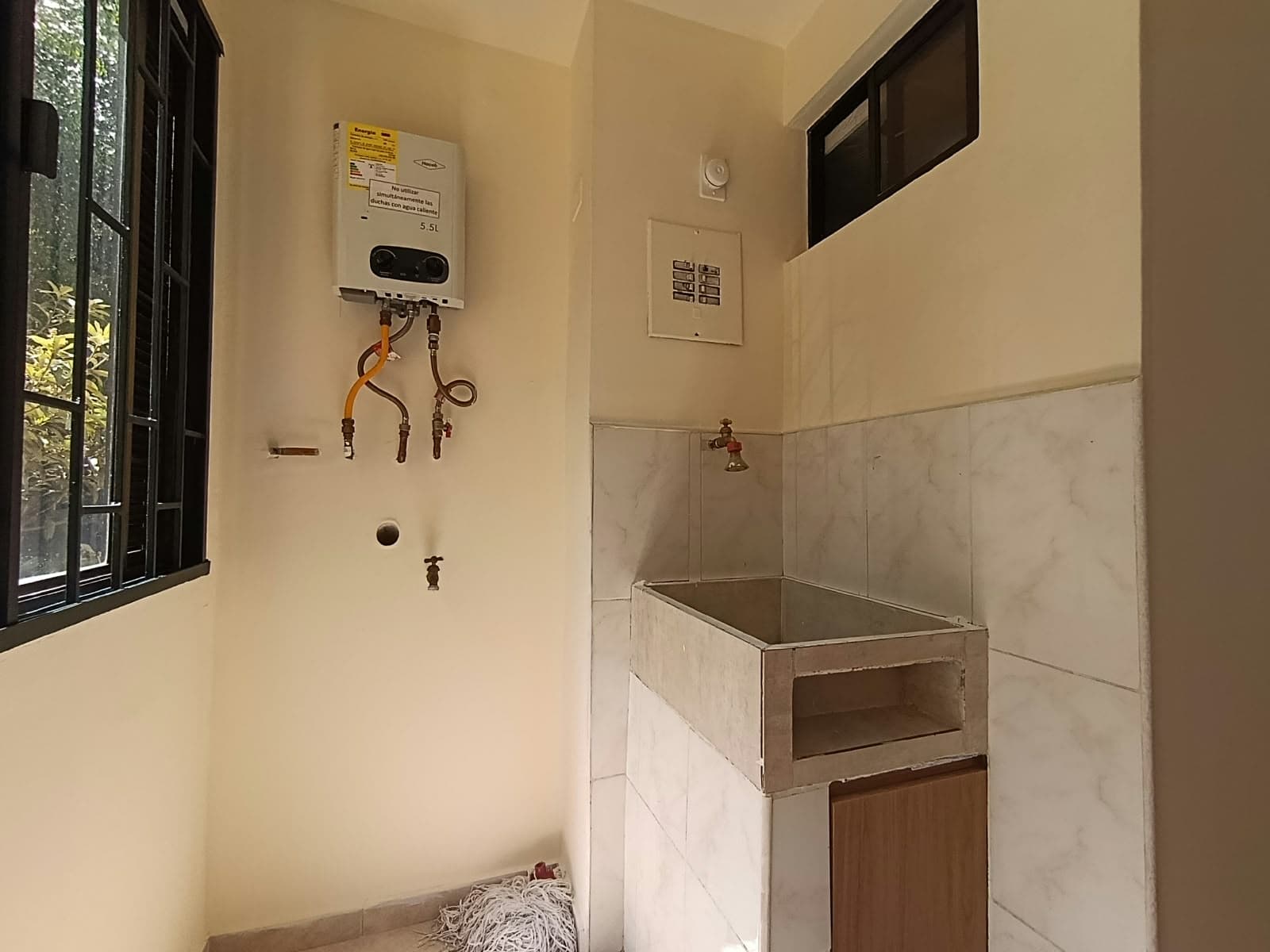 Apartamento en arriendo en Buenos Aires, Centro, Medellín — foto 3 de 13