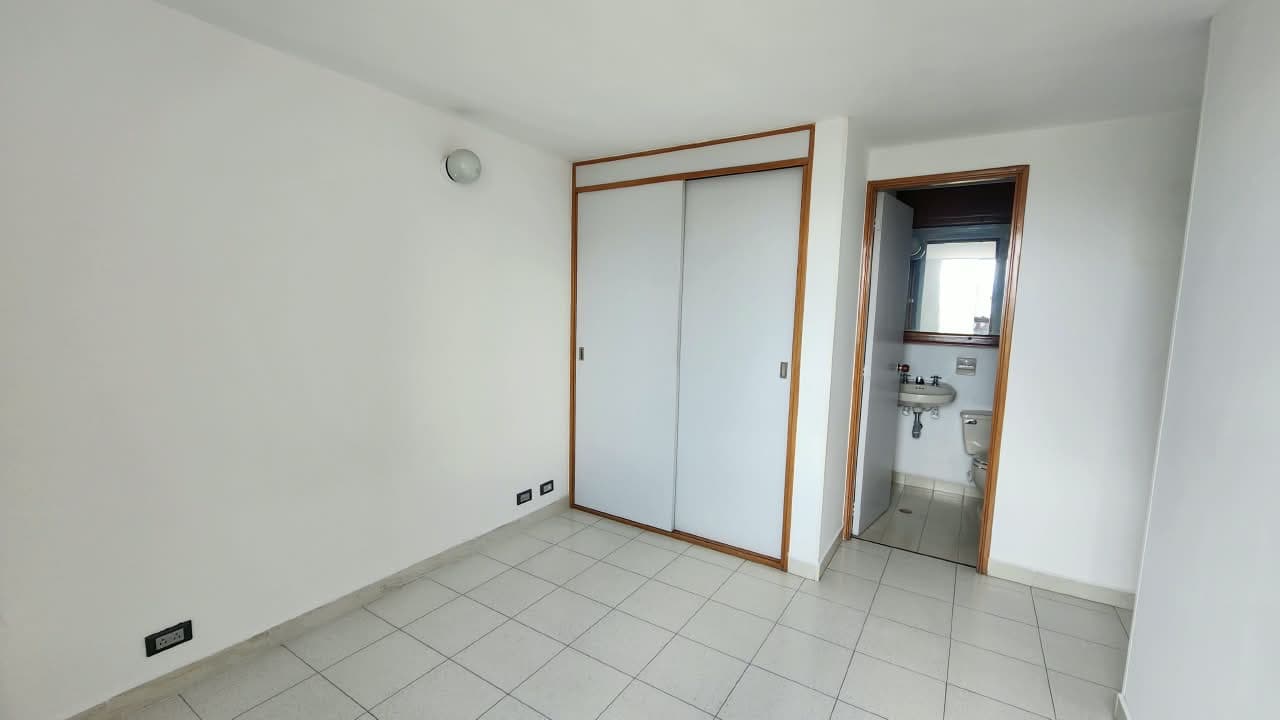 Apartamento en arriendo en San Diego, El Poblado, Medellín — foto 2 de 11
