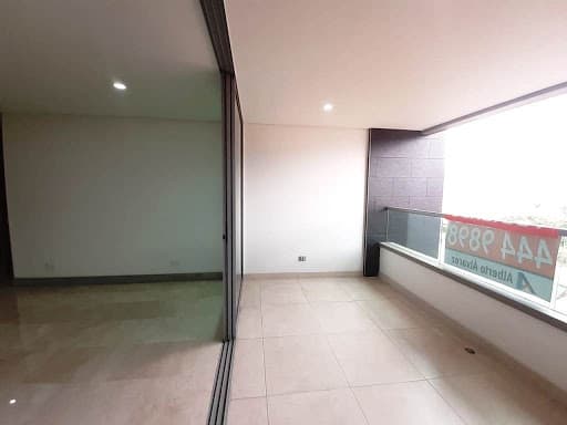 Apartamento en arriendo en Laureles Medellín — foto 1 de 20