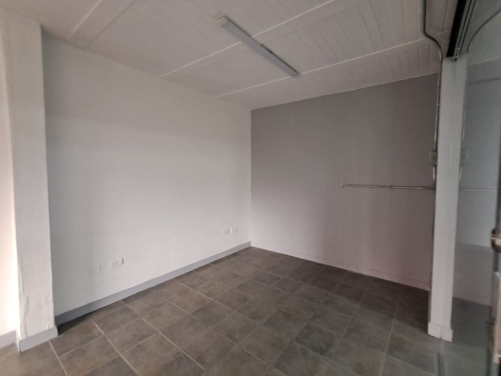 Local en arriendo en Laureles, Medellín — foto 3 de 20