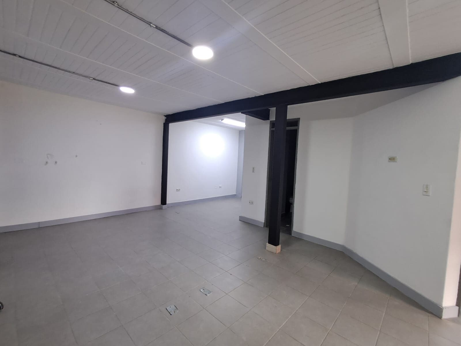 Local en arriendo en Laureles, Medellín — foto 5 de 20