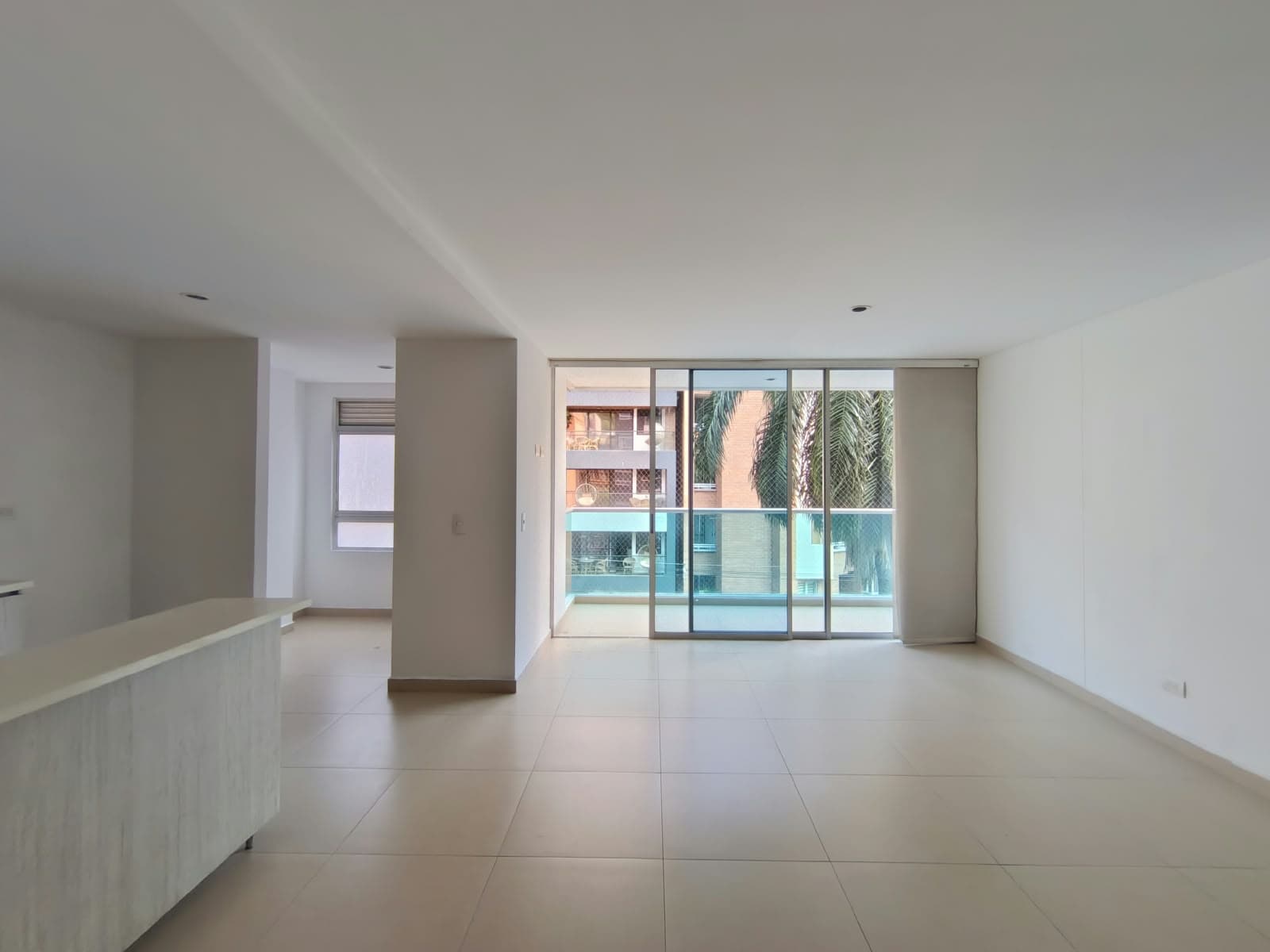 Apartamento en arriendo en Conquistadores, Laureles, Medellín — foto 3 de 16