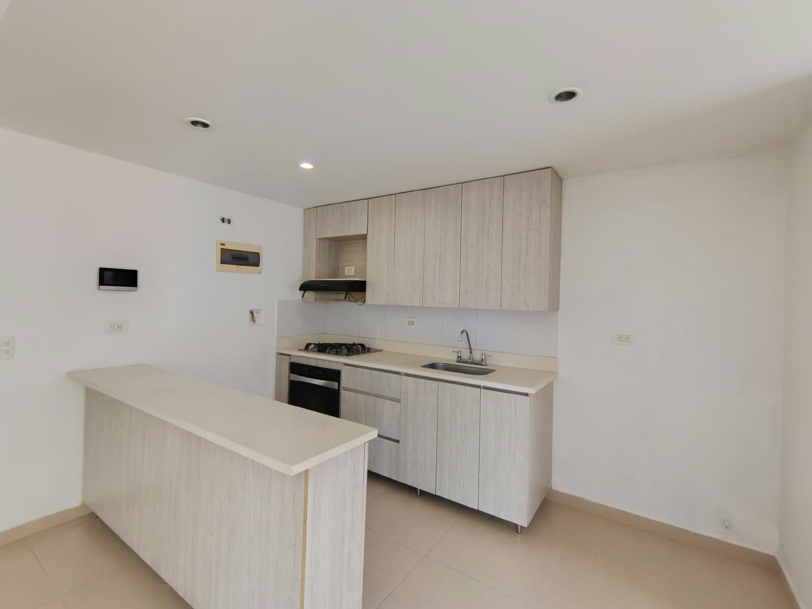 Apartamento en arriendo en Conquistadores, Laureles, Medellín — foto 5 de 16
