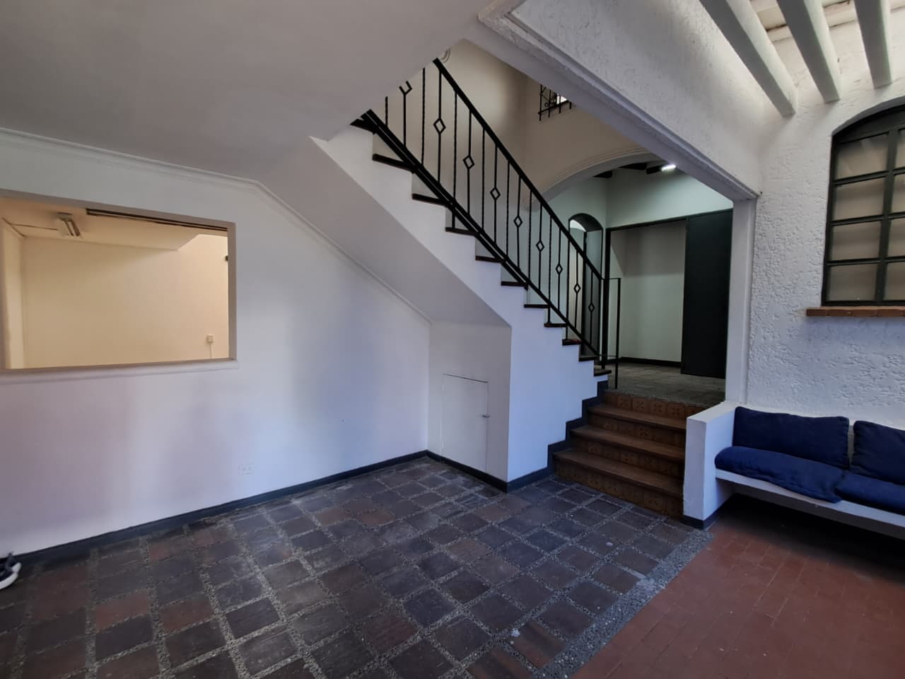 Casa Comercial en arriendo en Rosales, Belen, Medellín — foto 1 de 20