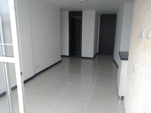 Apartamento en arriendo en Callejon del Banco, Sabaneta — foto 2 de 16