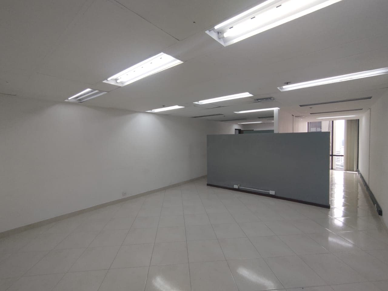 Oficina en arriendo en Centro Medellín — foto 2 de 11