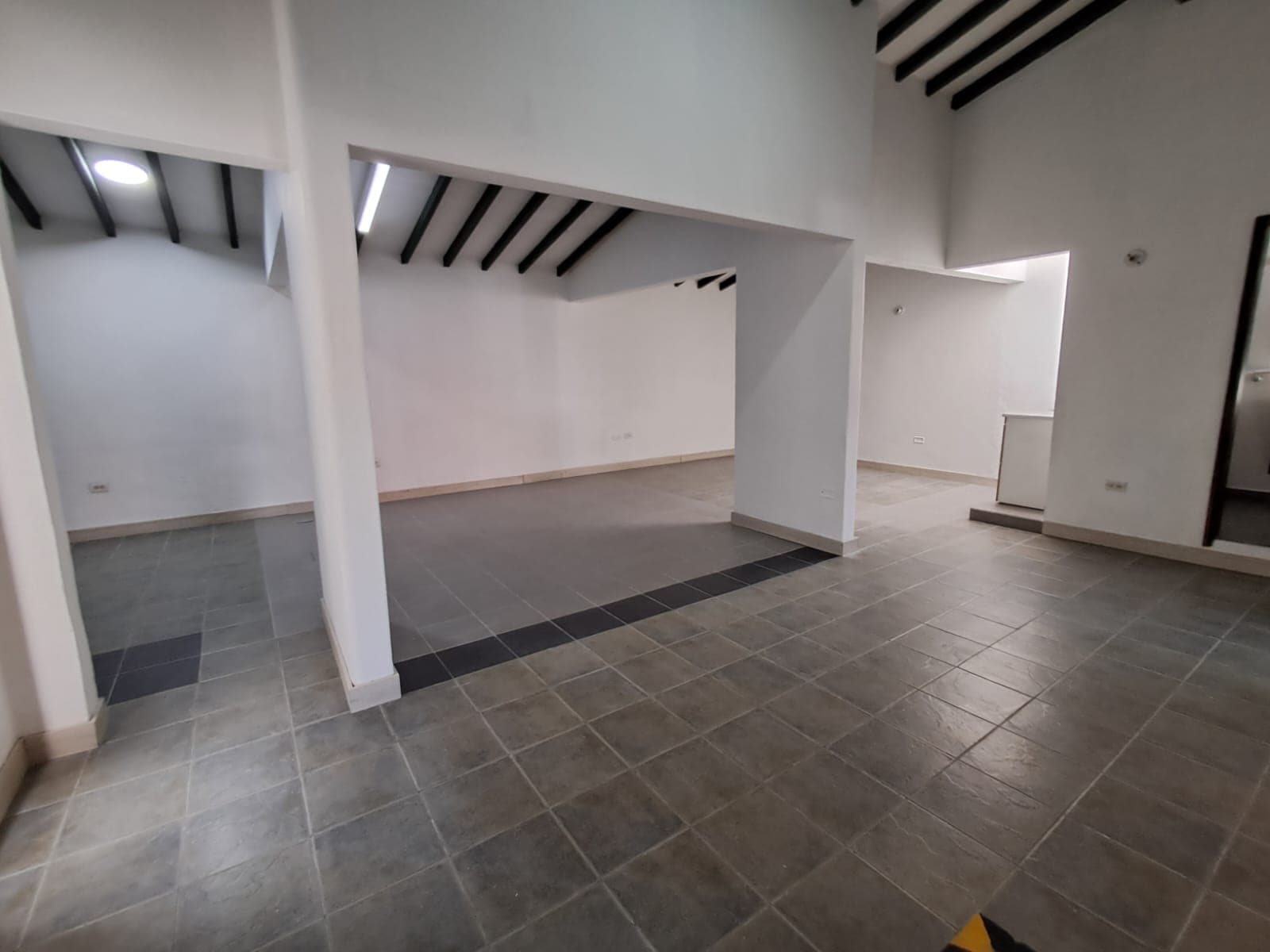Casa Comercial en arriendo en Rosales, Belen, Medellín — foto 4 de 20