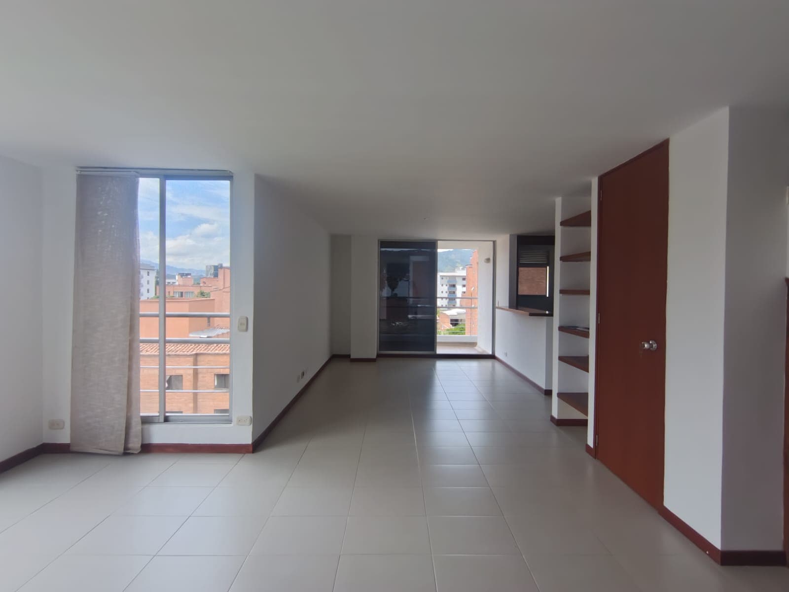 Apartamento en arriendo en Conquistadores, Laureles, Medellín — foto 2 de 18