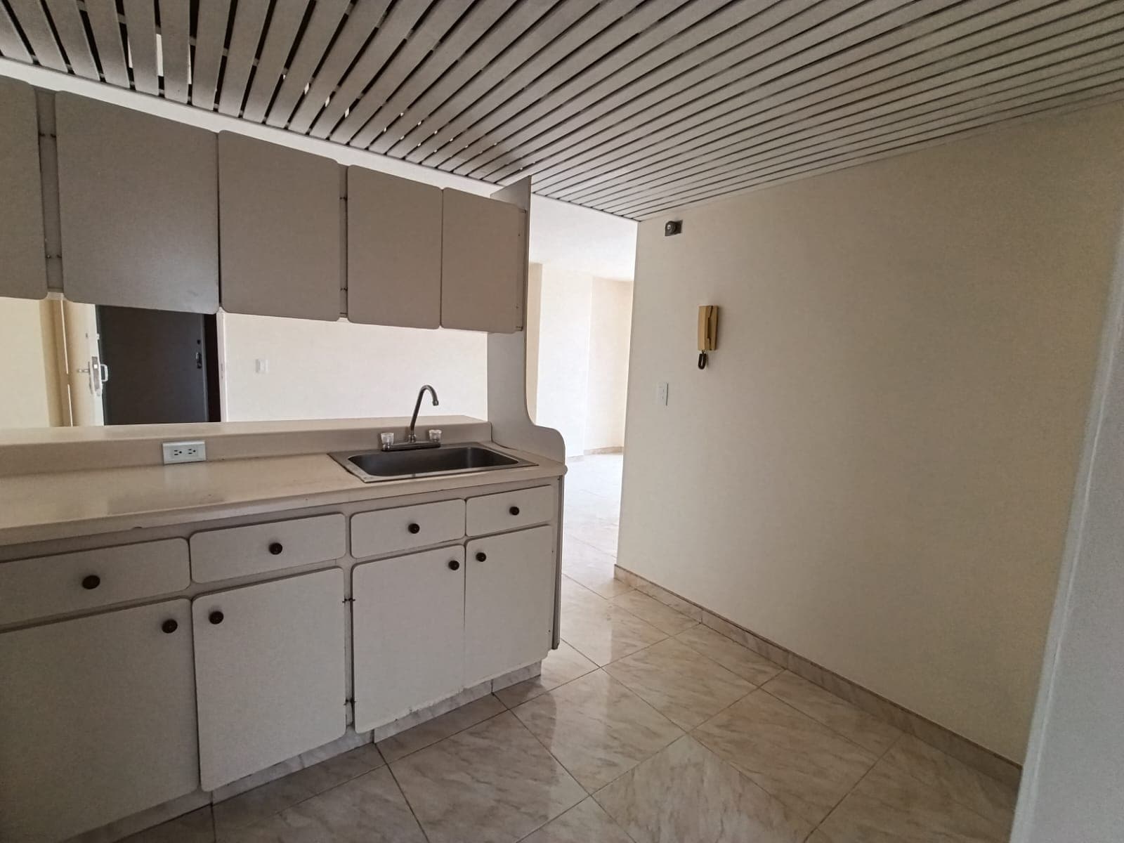 Apartaestudio en arriendo en Rosales, Belen, Medellín — foto 5 de 20