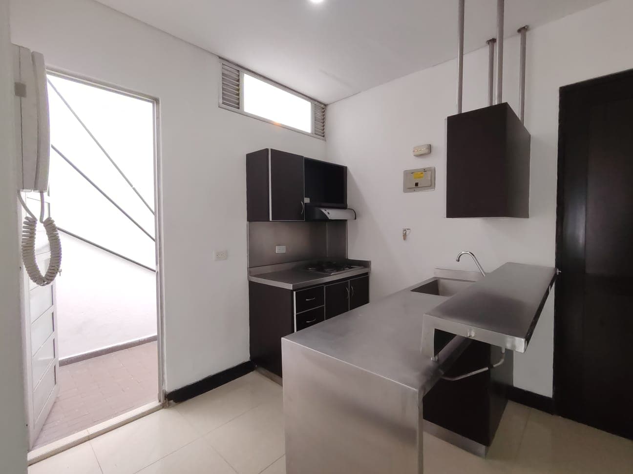 Apartamento en arriendo en Estadio, Laureles, Medellín — foto 3 de 13
