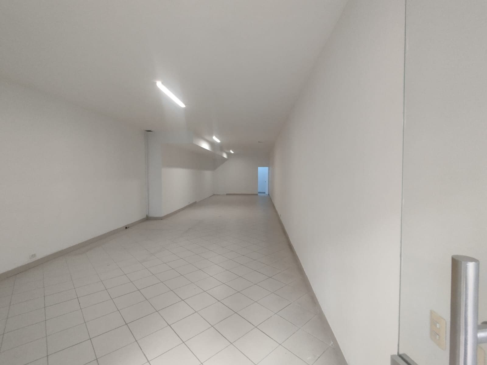 Local en arriendo en Centro, Medellín — foto 2 de 13