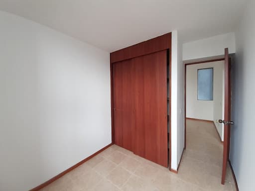 Apartamento en arriendo en Los Balsos, El Poblado, Medellín — foto 5 de 14