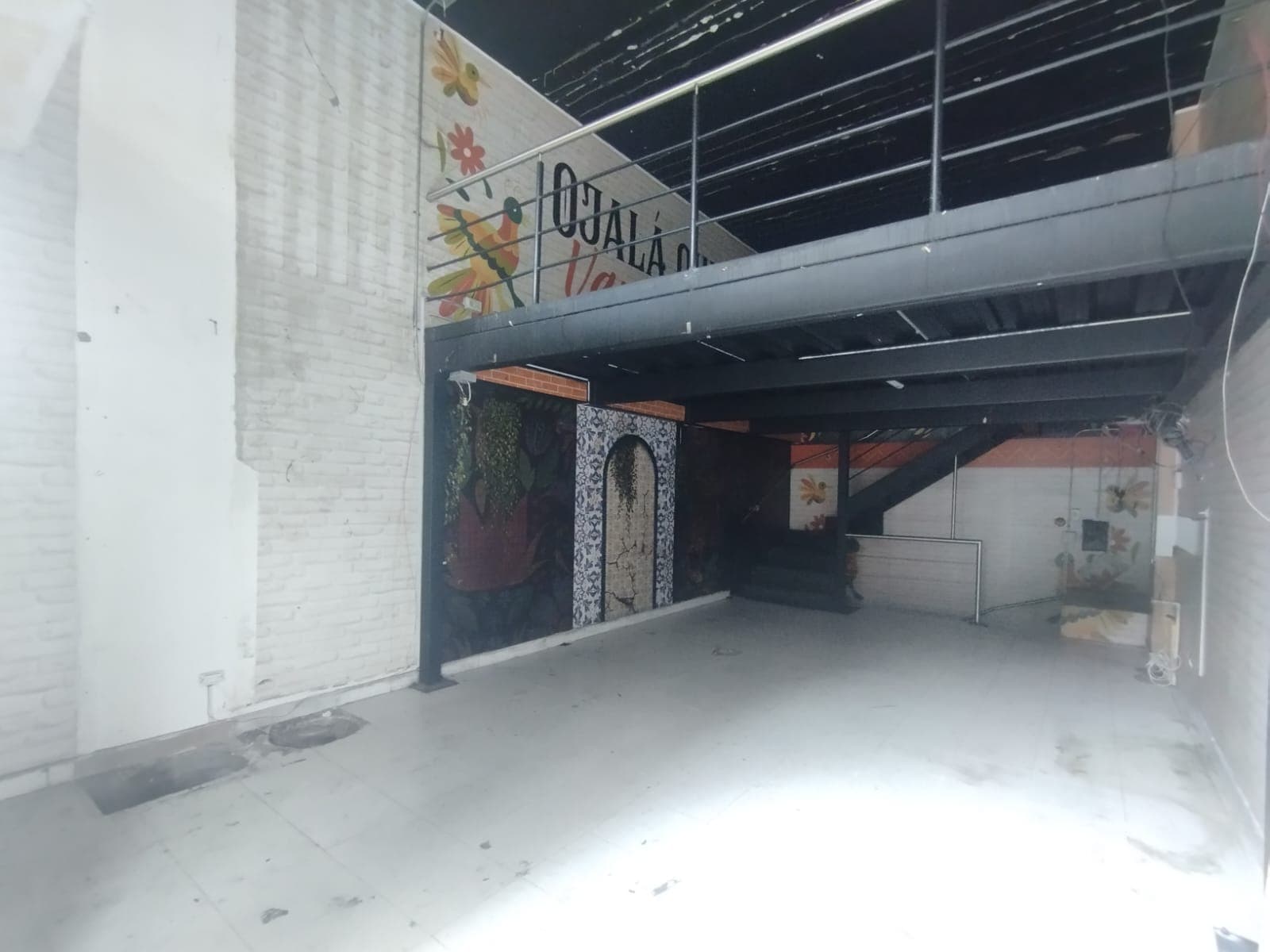 Local en arriendo en Centro, Medellín — foto 1 de 6