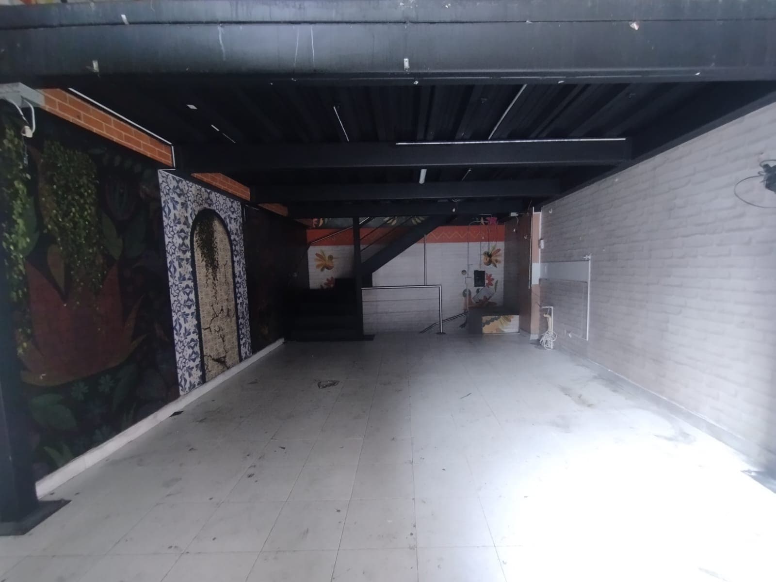 Local en arriendo en Centro, Medellín — foto 3 de 6