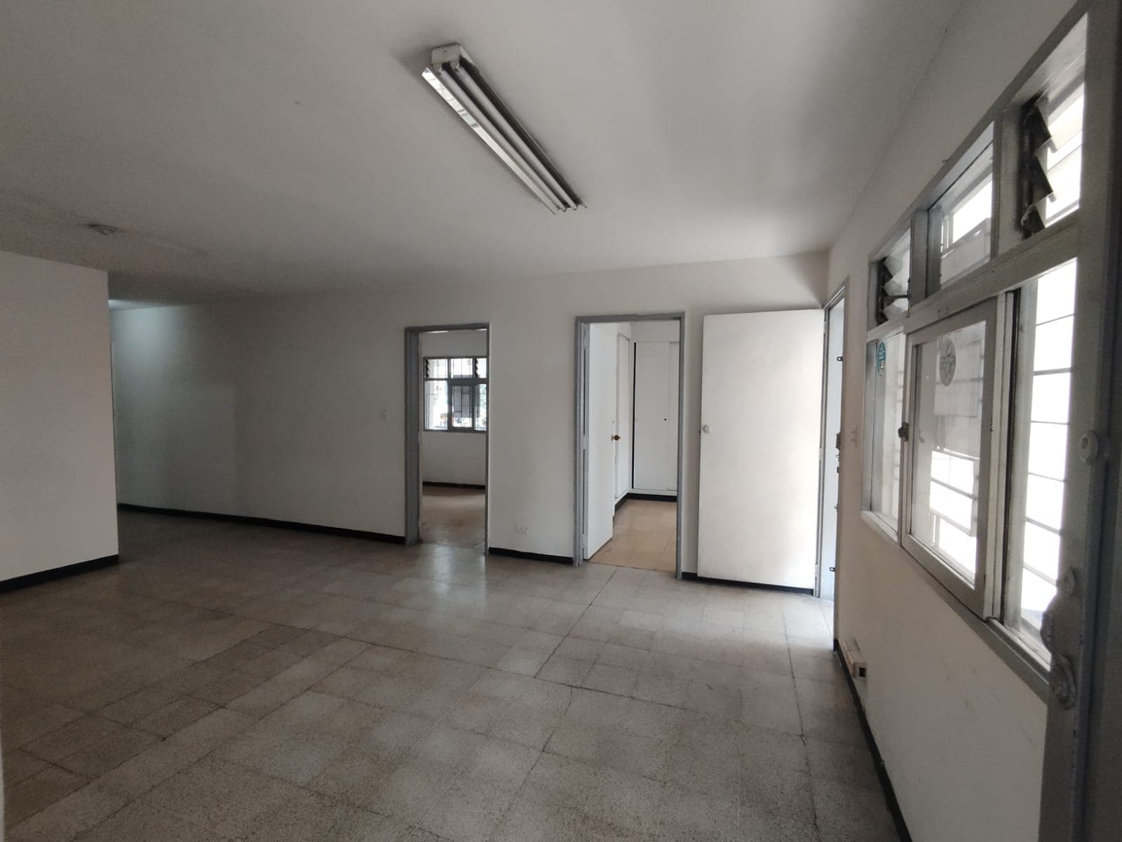 Oficina en arriendo en Centro, Medellín — foto 2 de 20