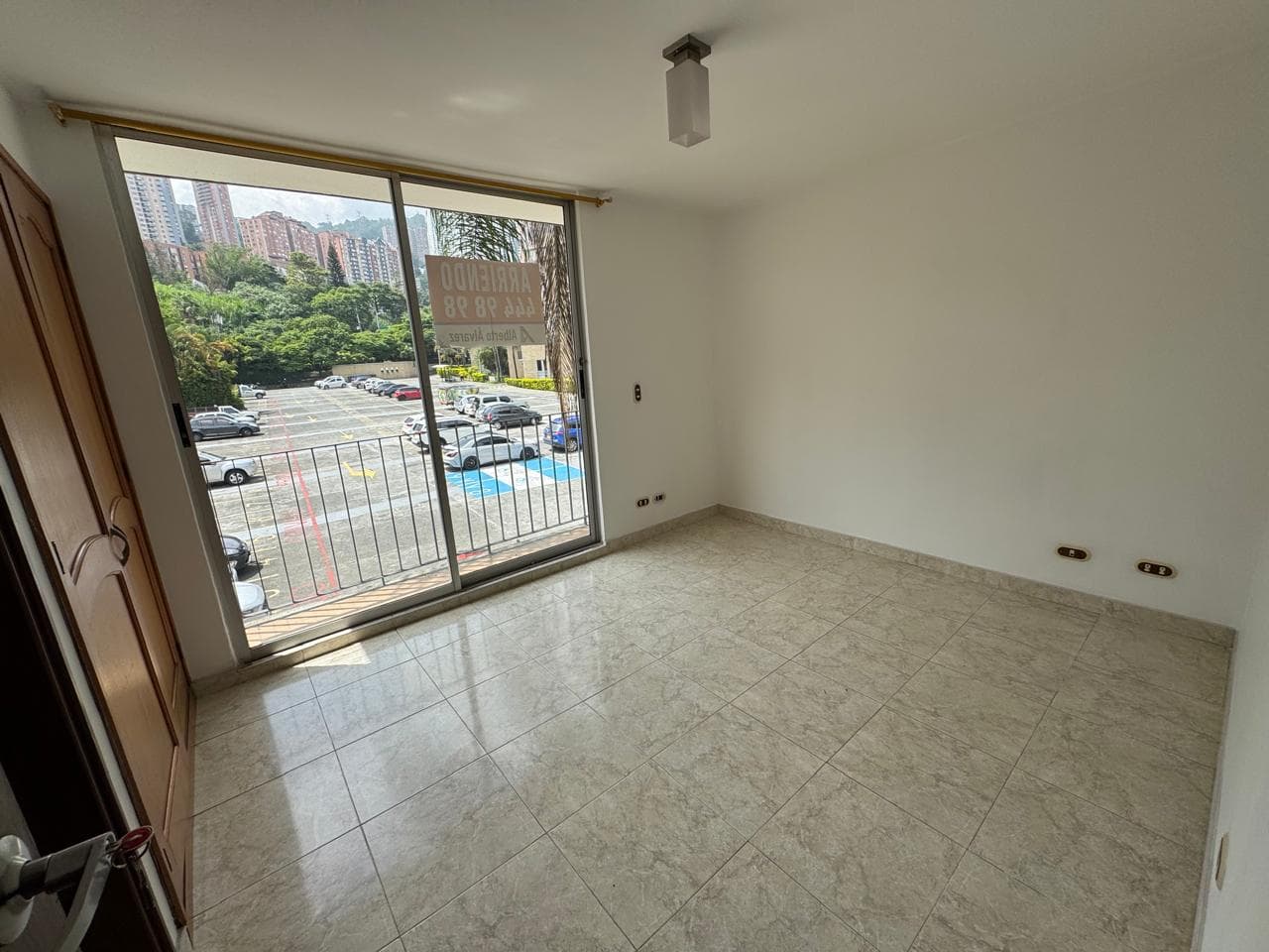Apartamento en arriendo en Las Palmas Medellín, Centro — foto 2 de 13