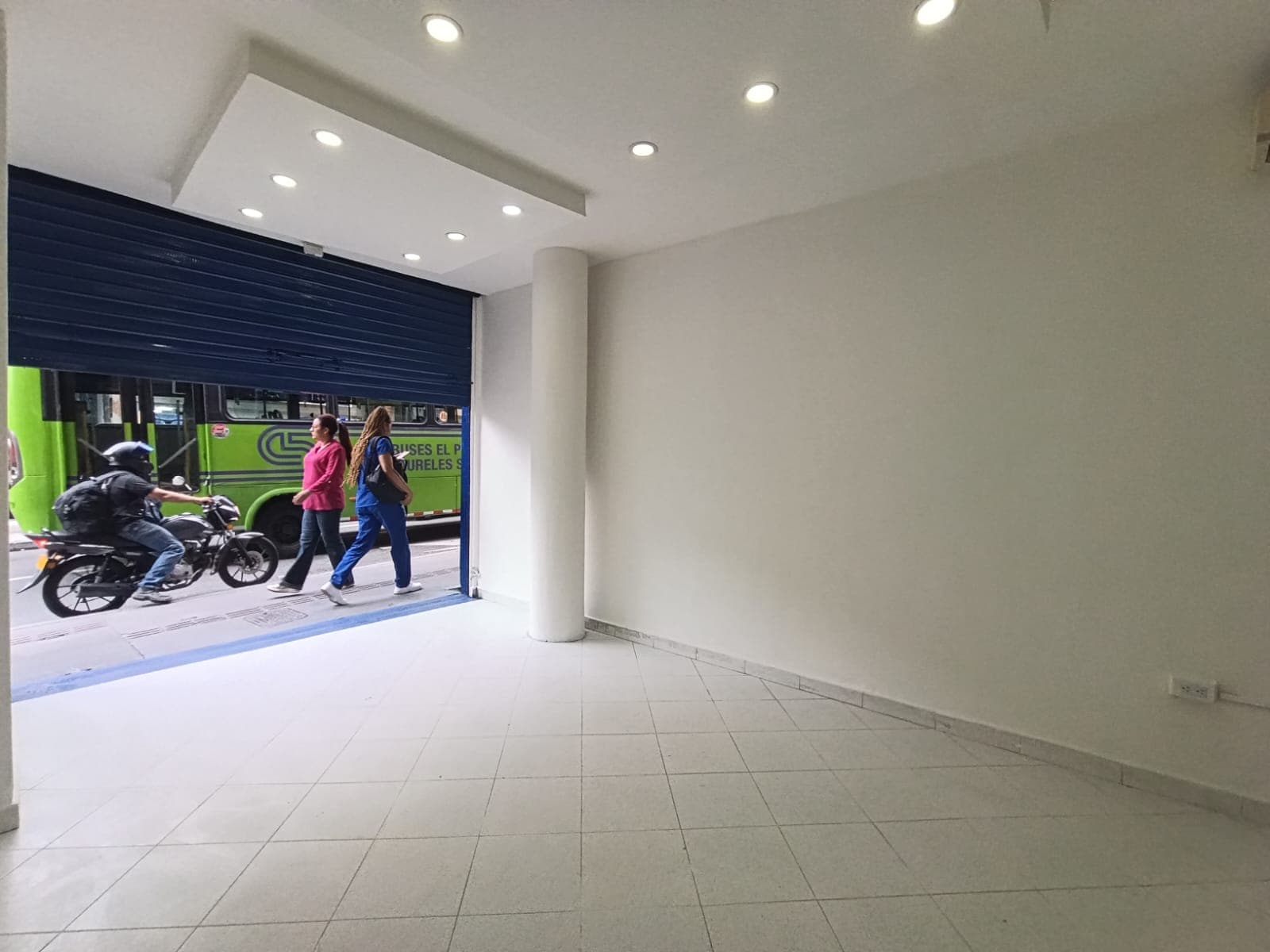 Local en arriendo en Centro Medellín — foto 2 de 19