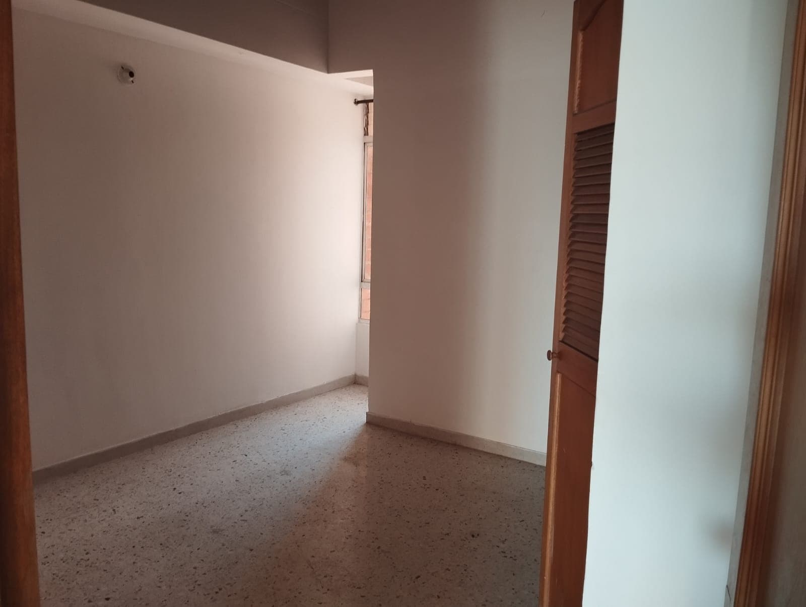 Apartamento en arriendo en La Floresta, La America, Medellín — foto 4 de 15