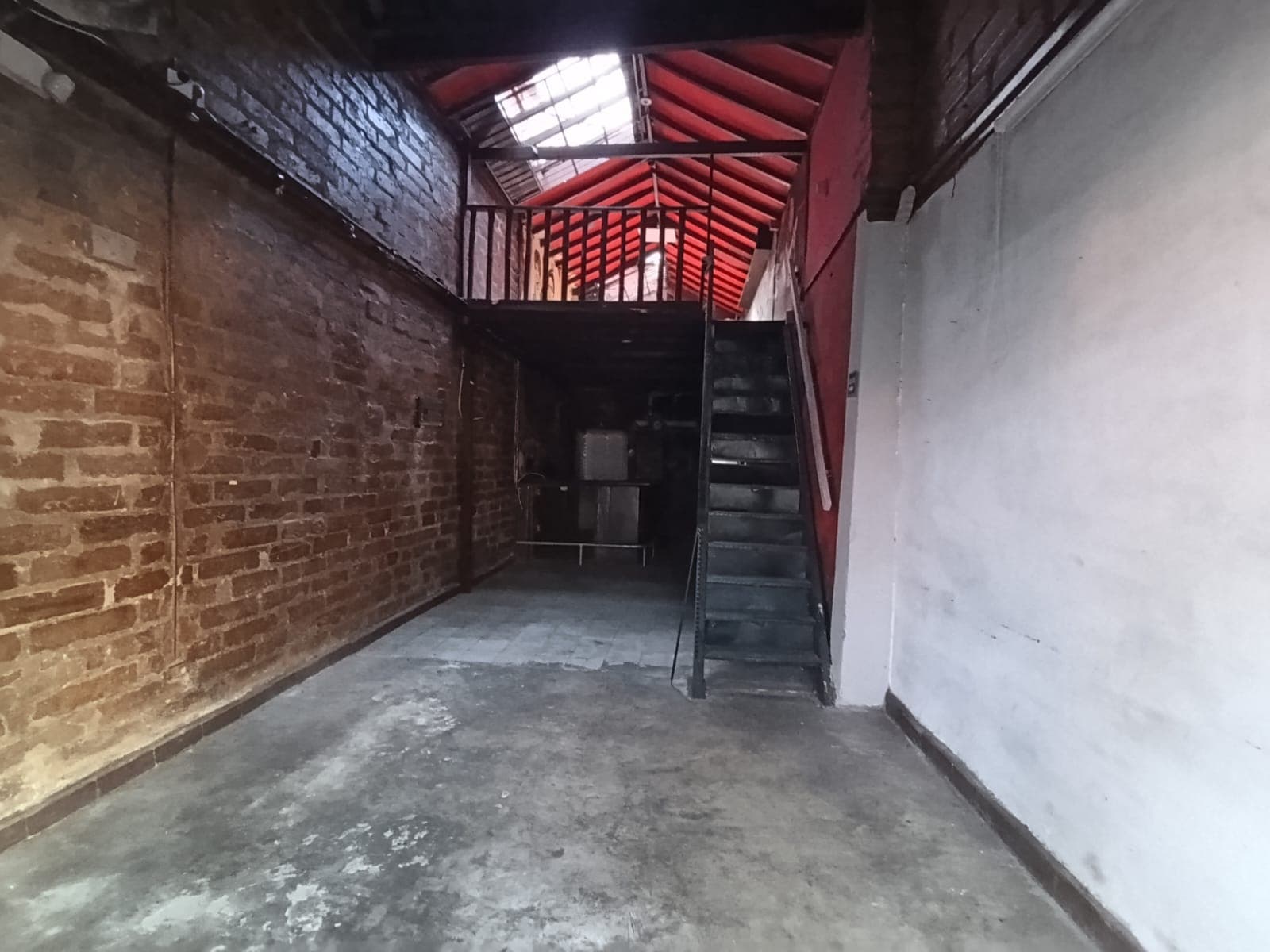 Local en arriendo en Centro Medellín — foto 1 de 13