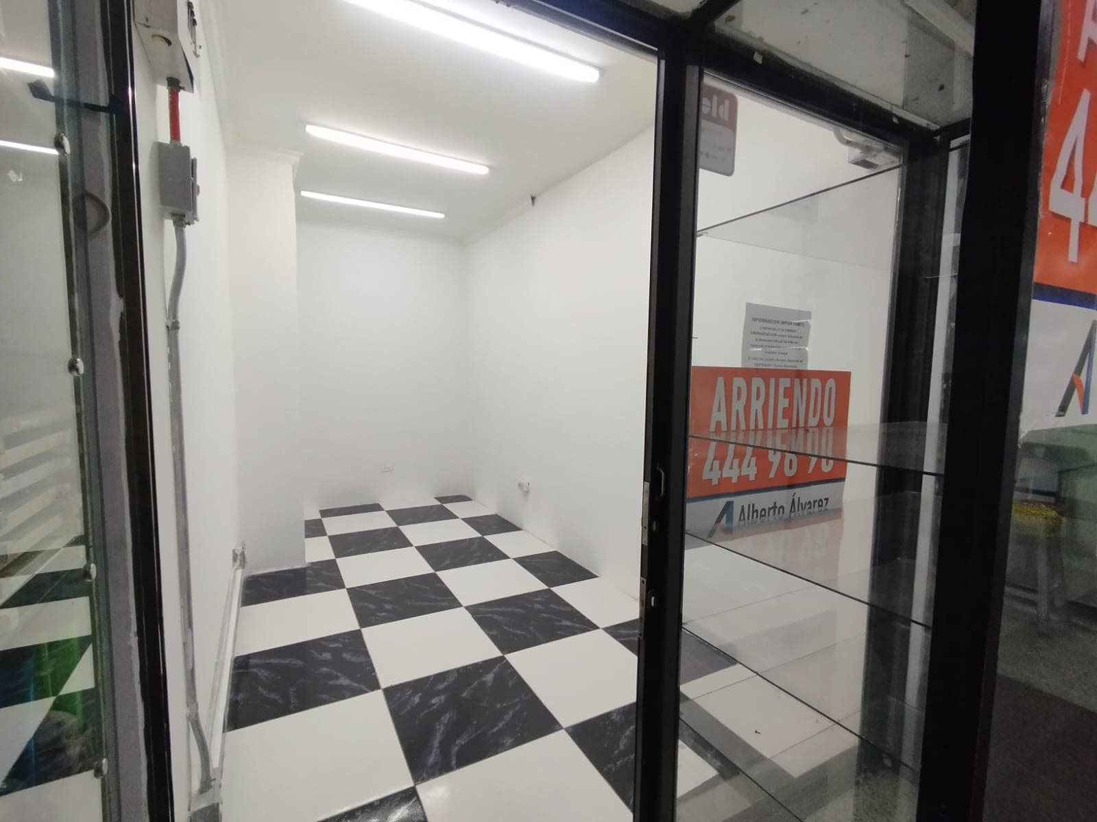 Local en arriendo en Centro, Medellín — foto 2 de 10