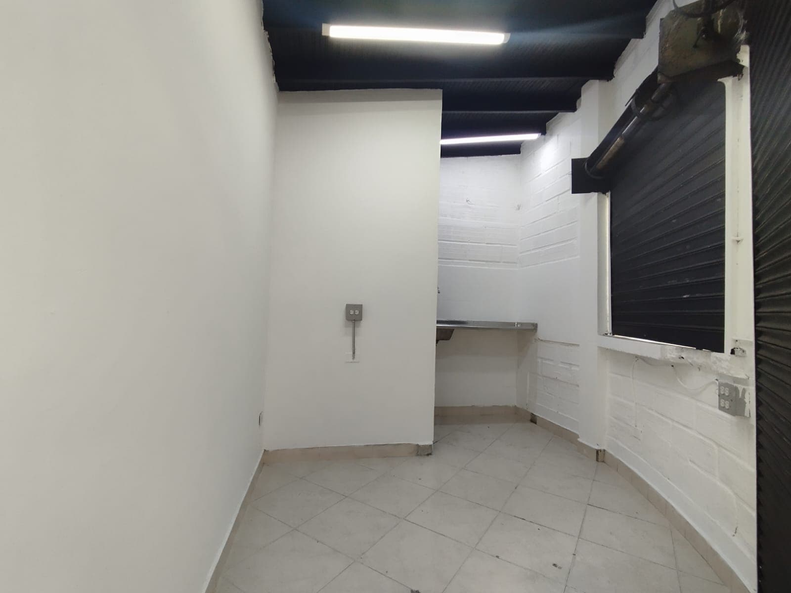 Local en arriendo en La Candelaria, Centro, Medellín — foto 4 de 12